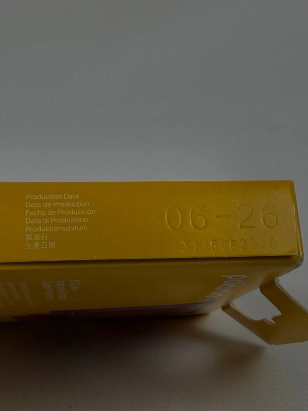 Polaroid Color Film for I Type Color Frames Edition - 8 Photos